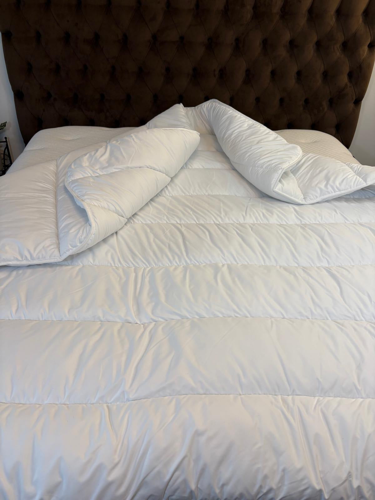 Couette 2 personnes Songes de nuits - 220x240 - Enveloppe Micro-fibre JLB Home